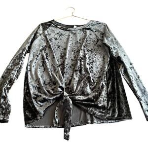 Peppermint Crushed Velvet Twist Front Top size small long sleeved